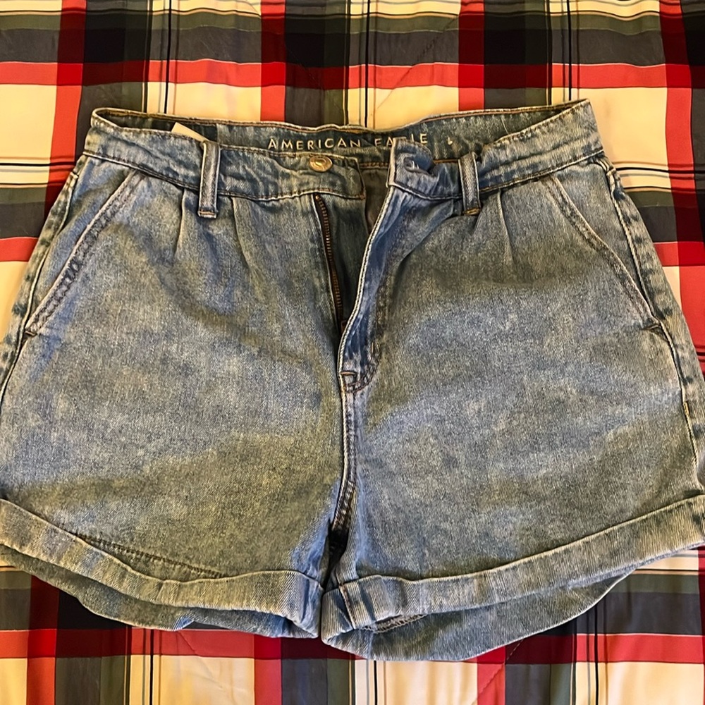 American Eagle shorts size 4 women